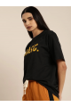 https://percdn.com/f/499569/bzR6YWFtNG0vcUp3ZXk4Z0hzWnBhZlJiYmNBPQ/p/baskili-kadin-t-shirt-siyah-49640780-sw540sh720.png