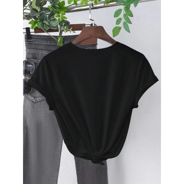https://percdn.com/f/499569/bzR6YWFtNG0vcUp3ZXk4Z0hzWnBhZlJiYmNBPQ/p/baskili-kadin-t-shirt-siyah-25116463-sw769sh1024.png