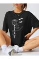 https://percdn.com/f/499569/bzR6YWFtNG0vcUp3ZXk4Z0hzWnBhZlJiYmNBPQ/p/kadin-baskili-oversize-t-shirt-siyah-3497836-sw769sh1024.png