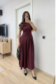 https://percdn.com/f/499569/bzR6YWFtNG0vcUp3ZXk4Z0hzWnBhZlJiYmNBPQ/p/asimetrik-dusuk-yaka-kolsuz-uzun-elbise-bordo-96622641-sw854sh1280.png