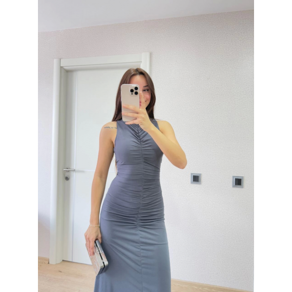 Kolsuz Büzgülü Uzun Elbise - Füme