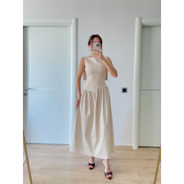 Arkası Kanatlı Uzun Elbise- Bej