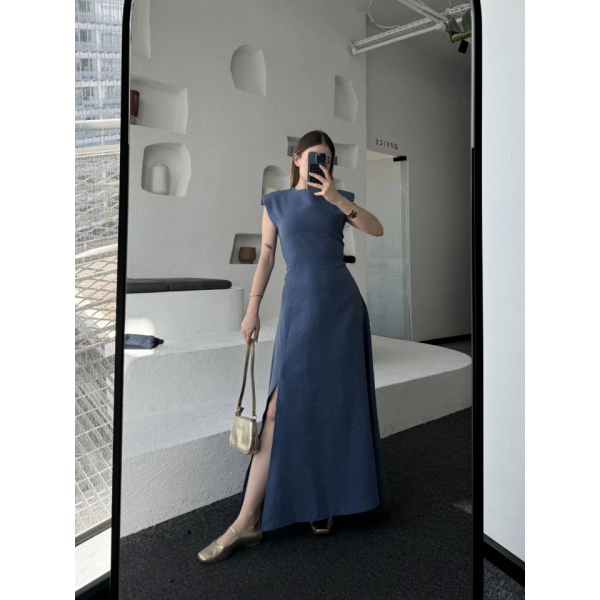 Keten Yandan Yırtmaçlı  Uzun Sıfır Kolsuz Elbise - Mavi