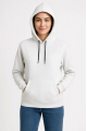 https://percdn.com/f/499569/bzR6YWFtNG0vcUp3ZXk4Z0hzWnBhZlJiYmNBPQ/p/kadin-uc-iplik-kapusonlu-kanguru-cepli-sweatshirt-hoodie-beyaz-89260253-sw853sh1280.png